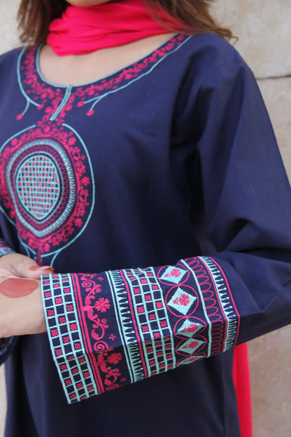 NAVYNEST EMBROIDERED KHADDAR SUIT (2-PIECE)